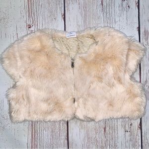 Egg by Susan Lazar Little Girl Faux Fur Zipped Cropped Beige Vest 4 years